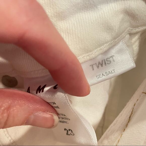 AMO White Twist Sea Salt Raw Hem Distressed Slim Fit Jeans Mid Rise Womens 23 - Picture 8 of 10